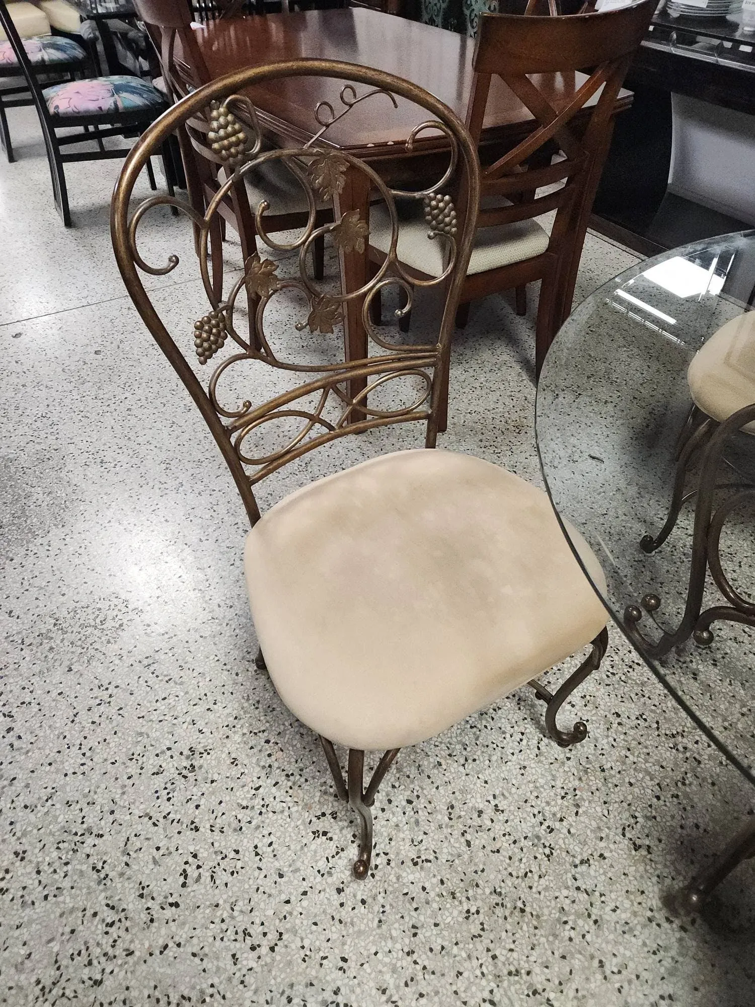 48" Round Glass Top Dining Set w. Four Chairs