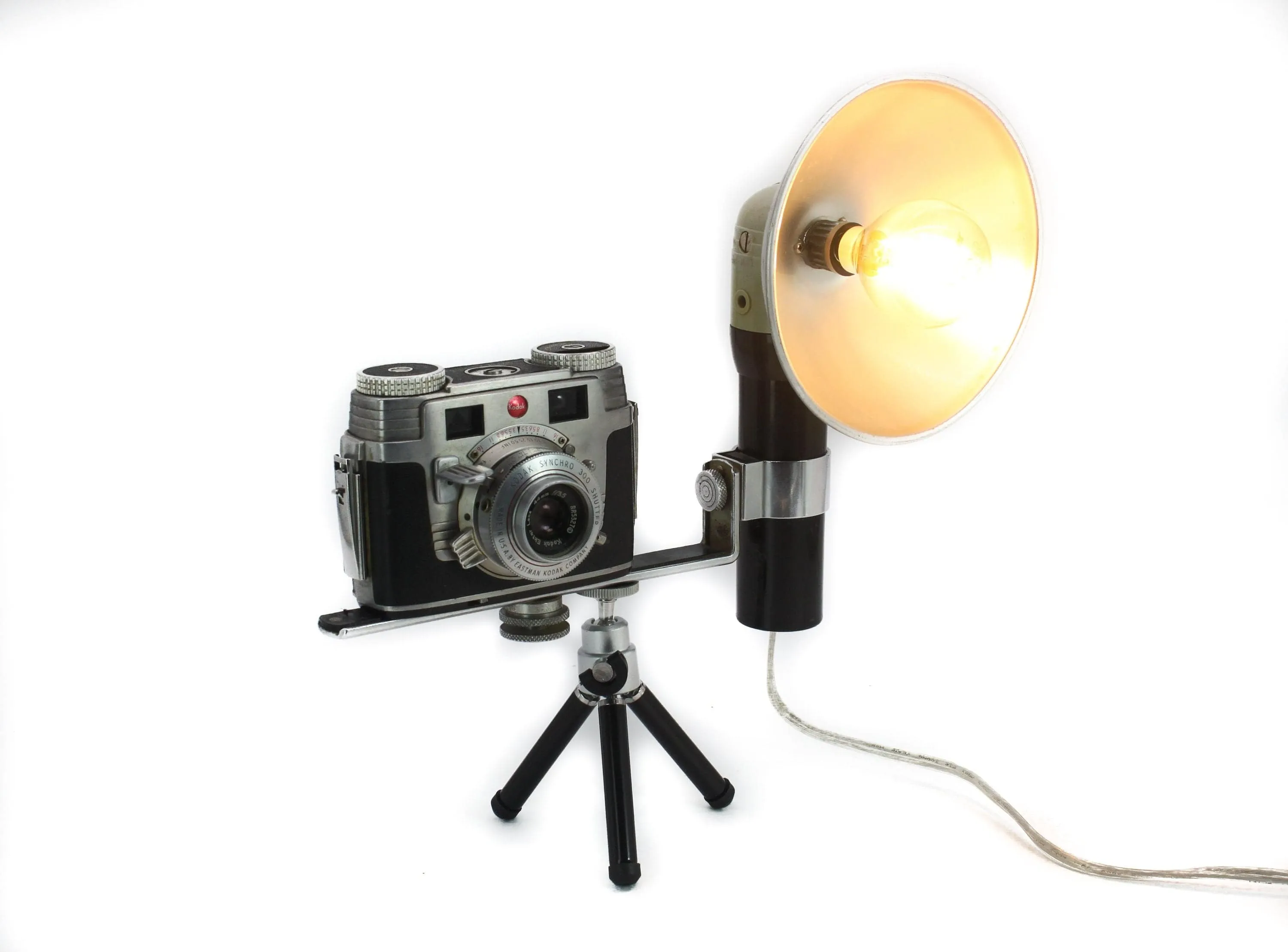 Vintage LED Reading Lamp, Task Lamp, Kodak Signet 35 Camera lamp, 50' table lamp, task lamp, mid-century light, vintage paparazzi camera