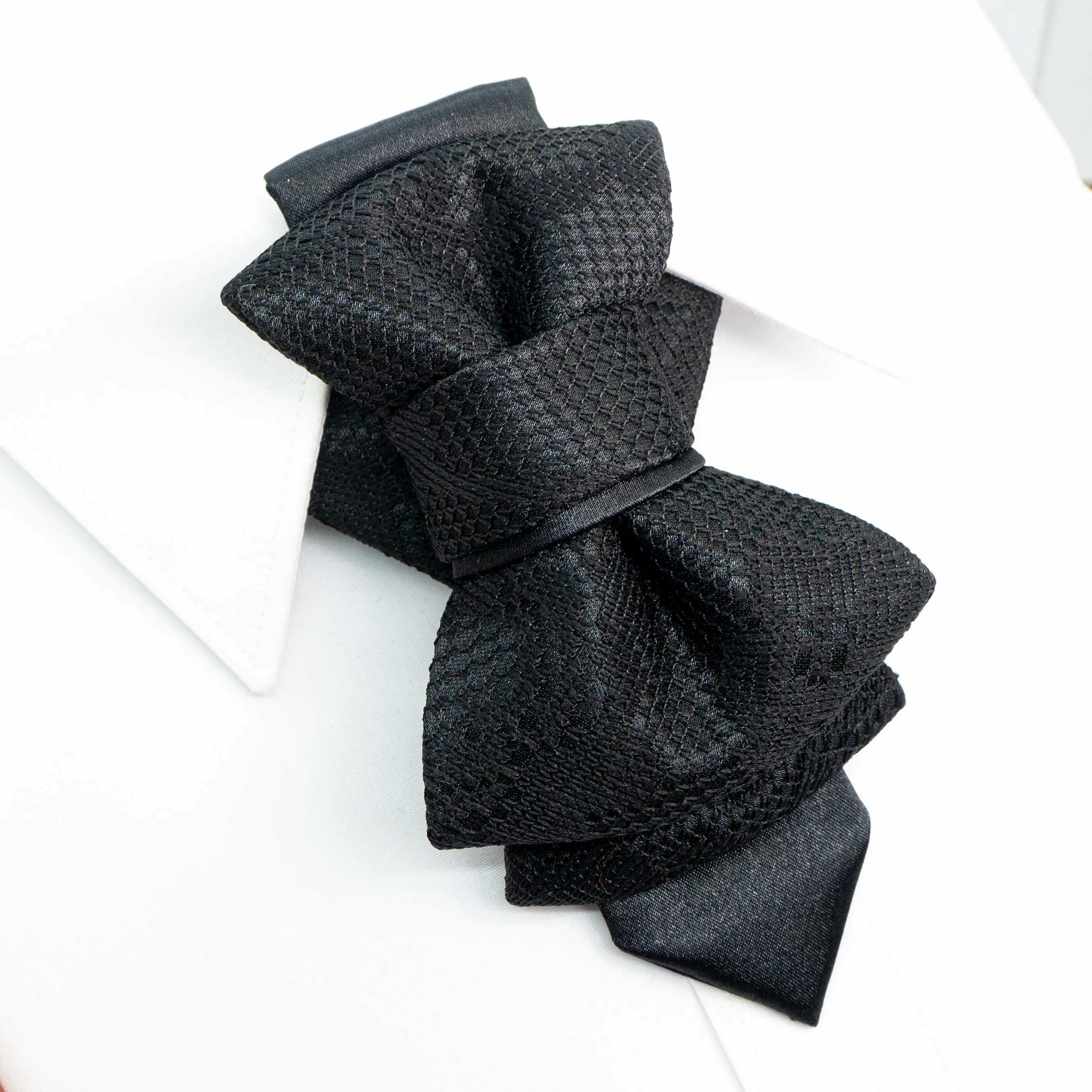 WEDDING NECKTIE "PANTHER"